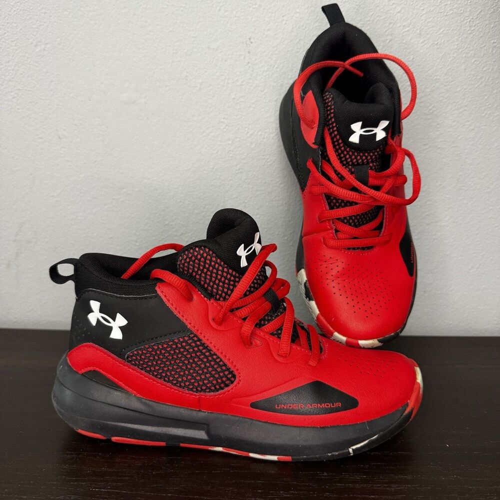 Under Armour Lockdown 5 Youth Basketball Shoes (Red / Black, Size 4Y)